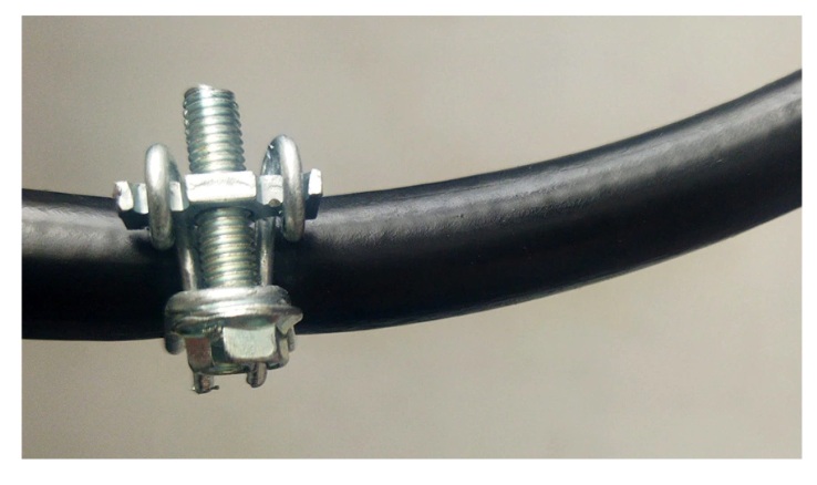 Abrazadera de alambre doble