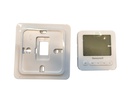 KIT TERMOSTATO DIGITAL CONFIGURABLE HONEYWELL PARA FAN COIL. INCLUYE PLACA MURO