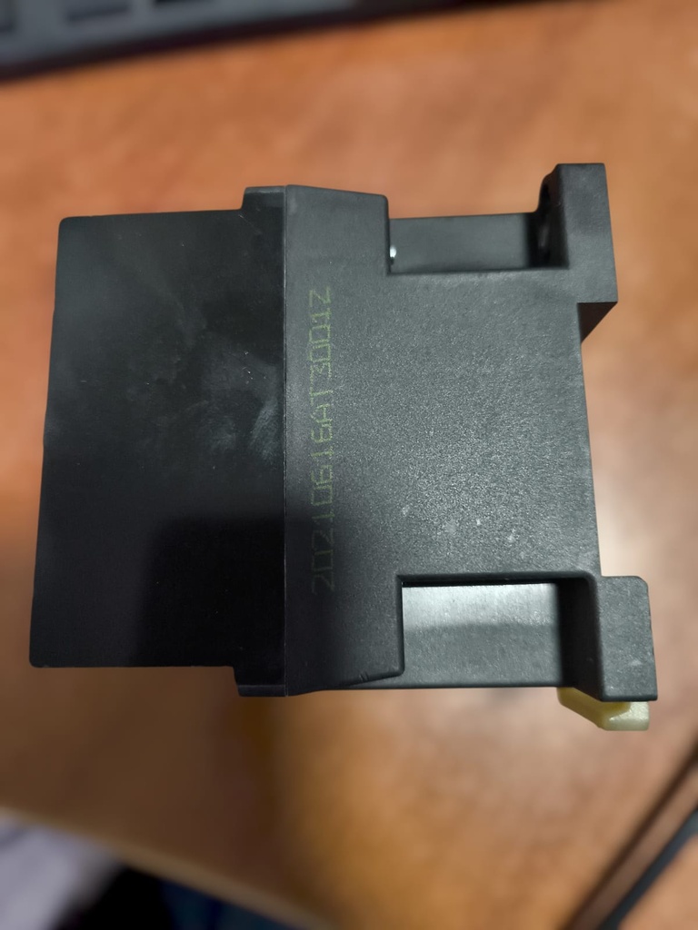 Contactor de CA trifásico modelo GC4-18/01KK